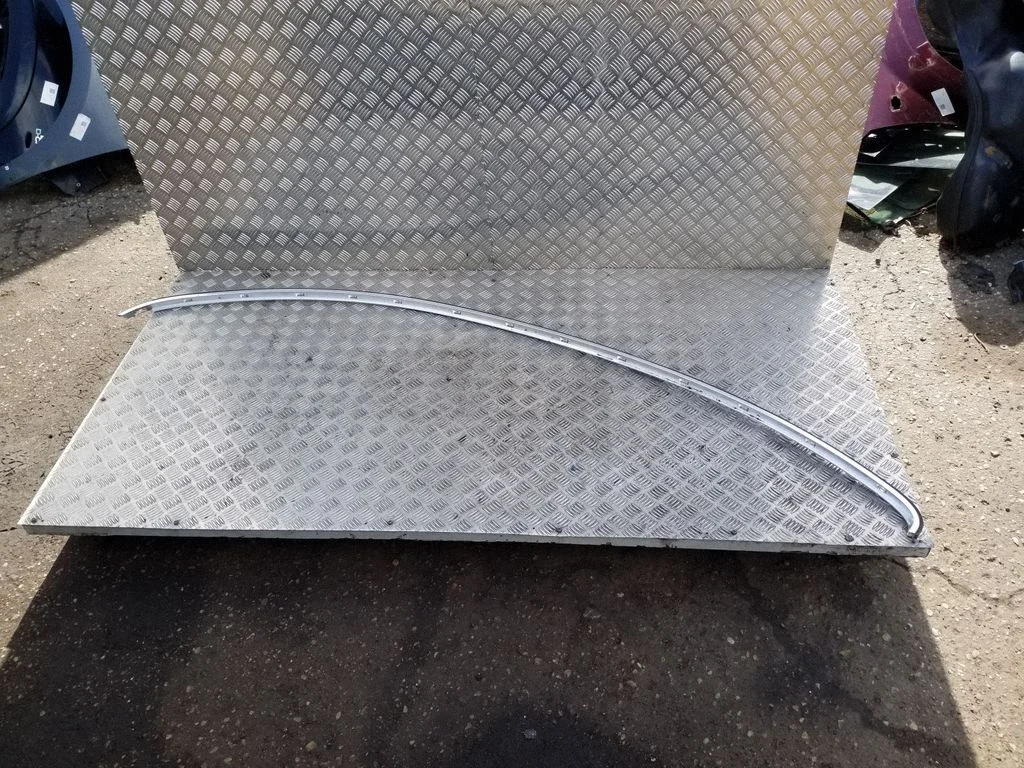 Roof trim bar molding cover – Volkswagen Passat CC (2008-2016)