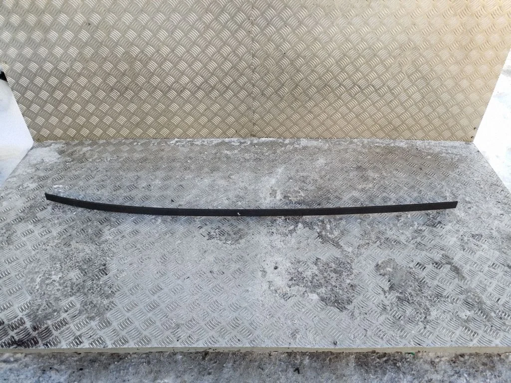 Jumta apdares līste „moldings" – labā