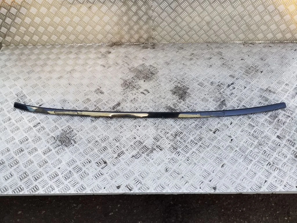 Roof trim bar molding cover 51137258182