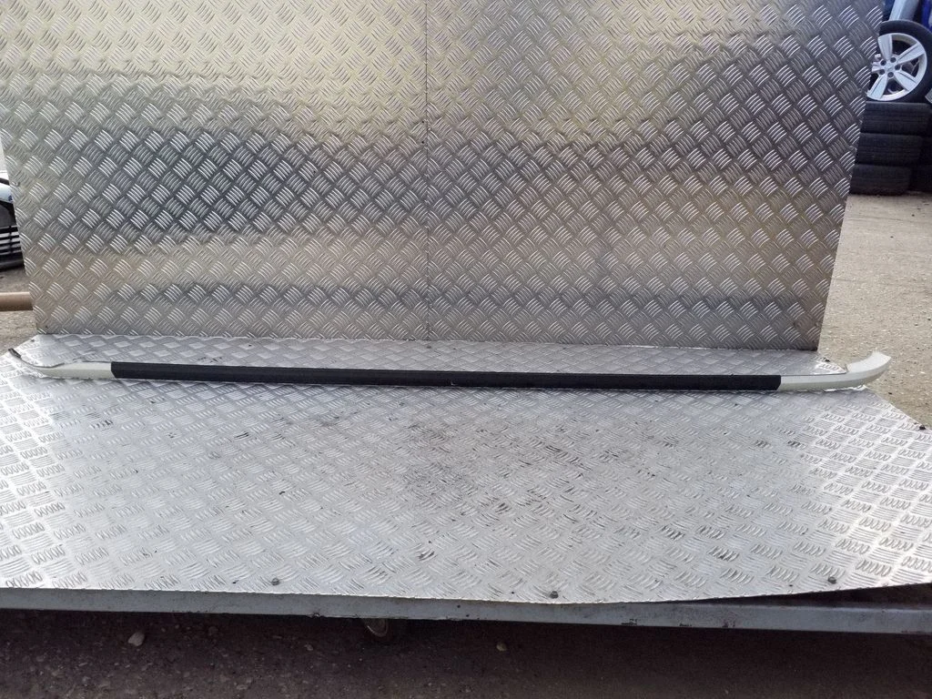 Roof trim bar molding cover 872332K000