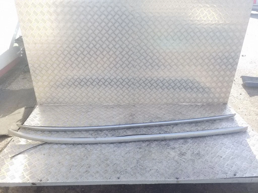 Roof trim bar molding cover 872403Z000
