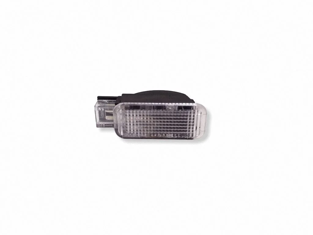 Cits salona lukturis 4B0947415A
