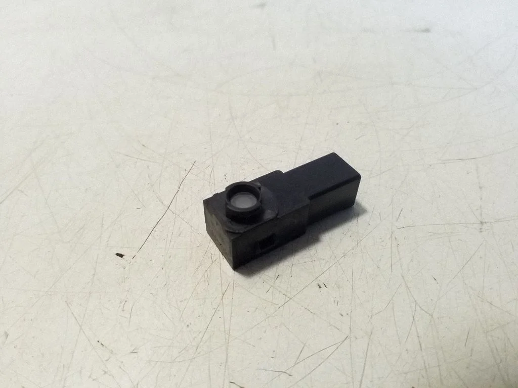 Cits salona lukturis T11V232
