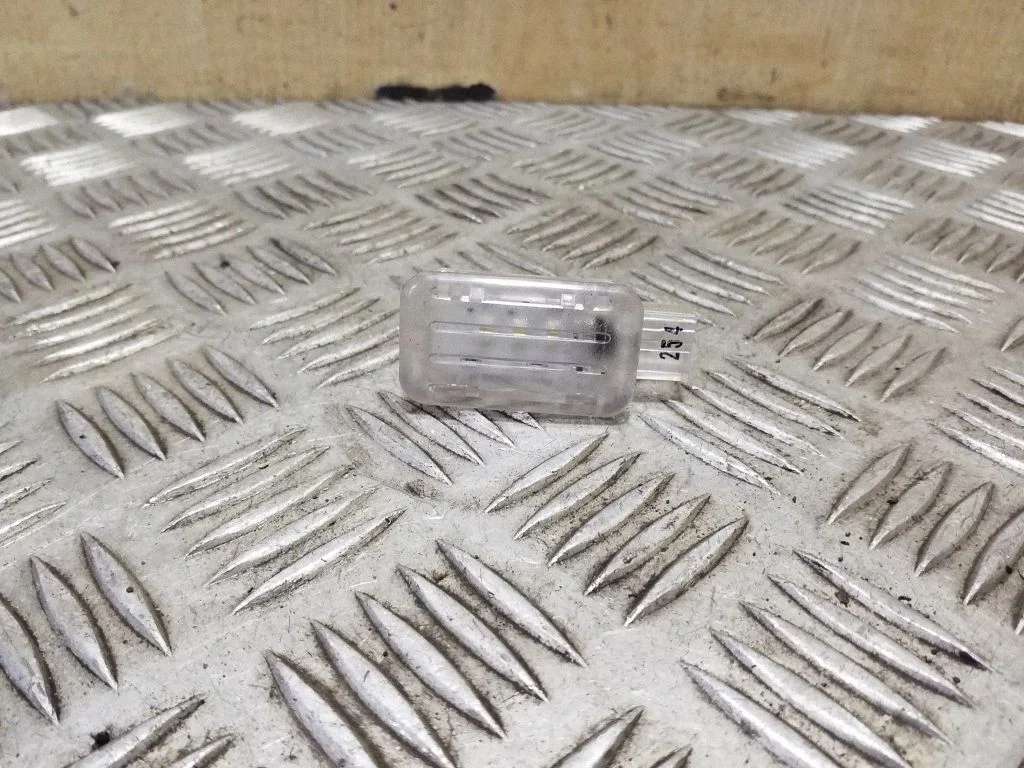 Cits salona lukturis CPLA13776