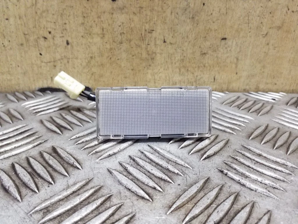Cits salona lukturis 8470A002