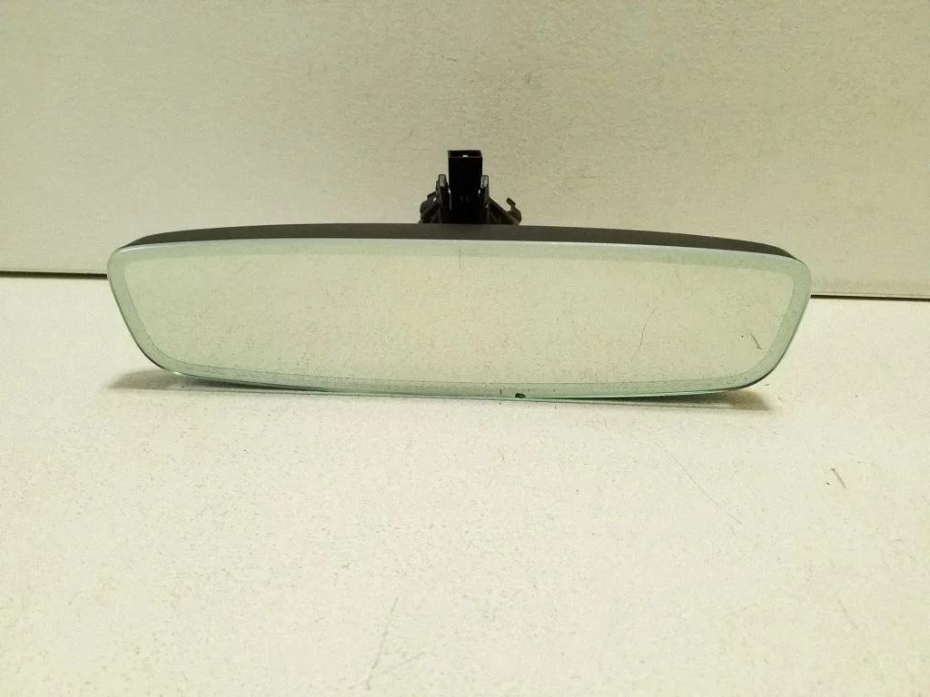 Tahavaatepeegel (salongis) 8W0857511F