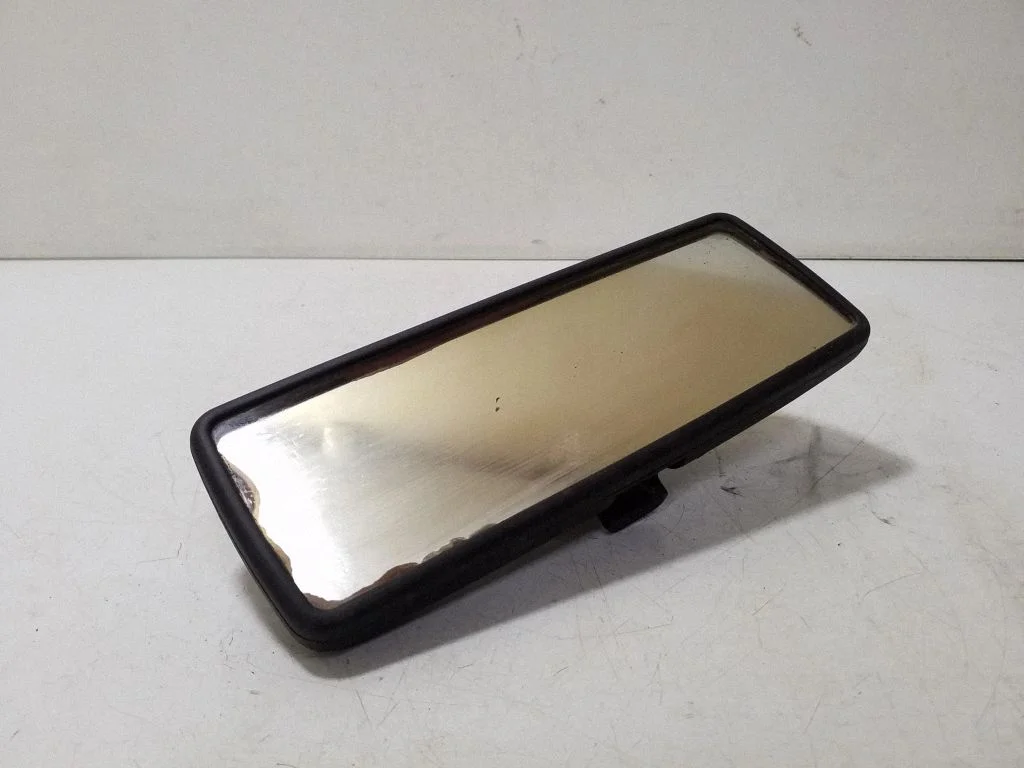 Rear view mirror (interior) 701857511A
