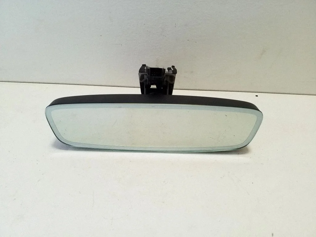 Atpakaļskata spogulis (salonā) 81A857511K