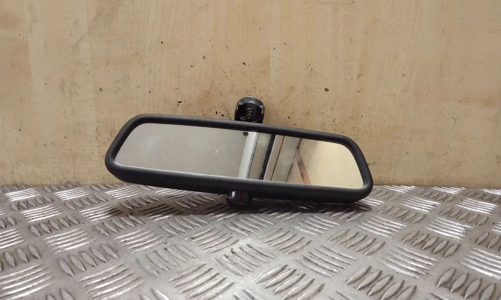 Rear view mirror (interior) 8236774