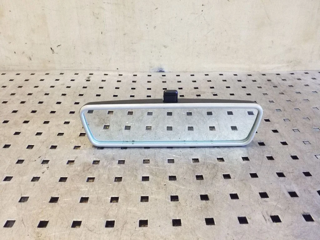 Rear view mirror (interior) – Volkswagen Tiguan (2007-2016)