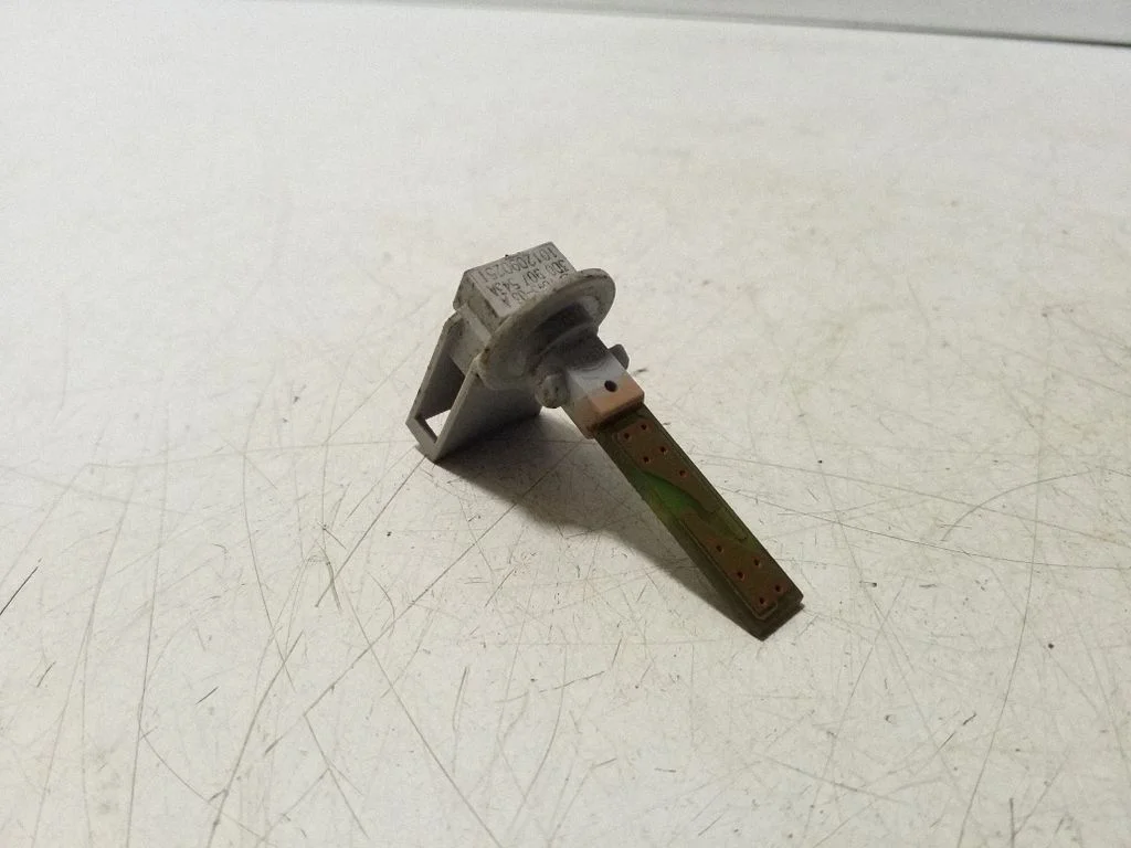 Interior temperature sensor 3D0907543A