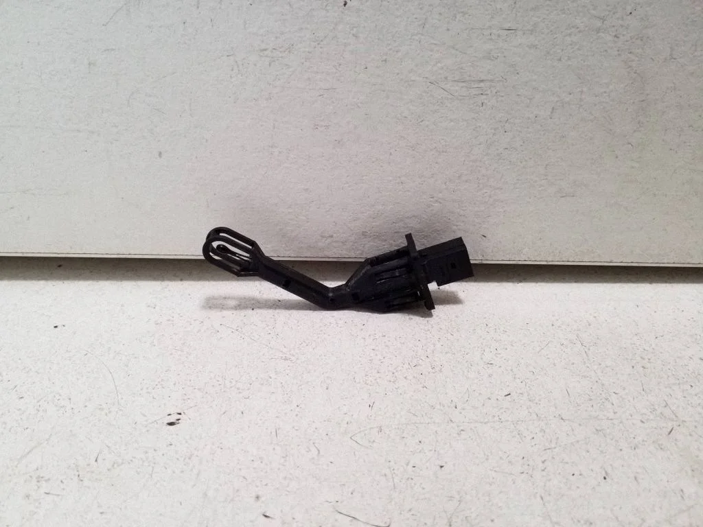 Interior temperature sensor