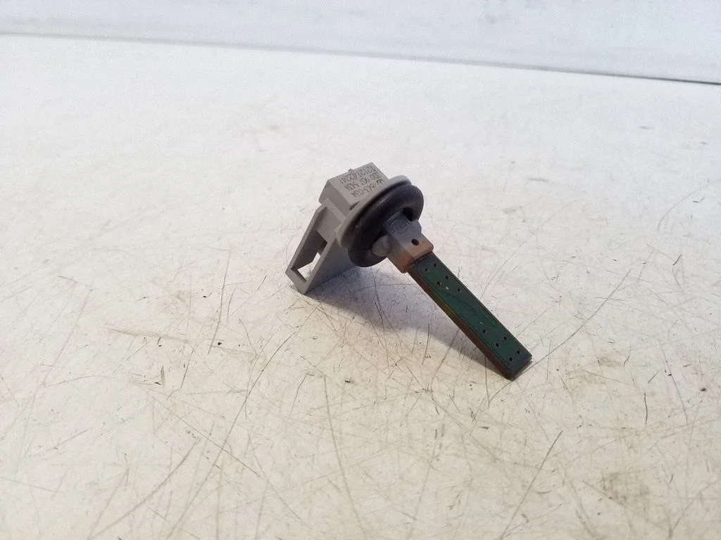 Salona temperatūras sensors 3D0907543A
