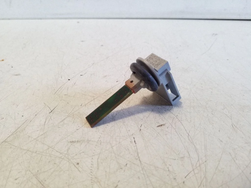 Interior temperature sensor 3D0907543A