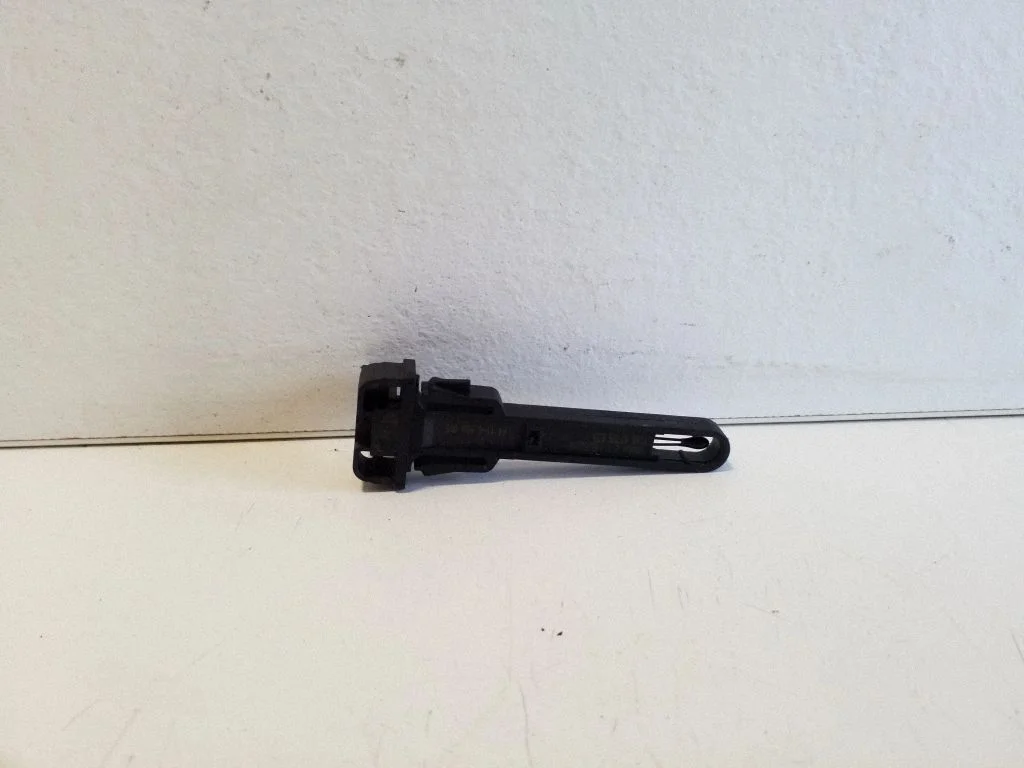 Interior temperature sensor 64116930015