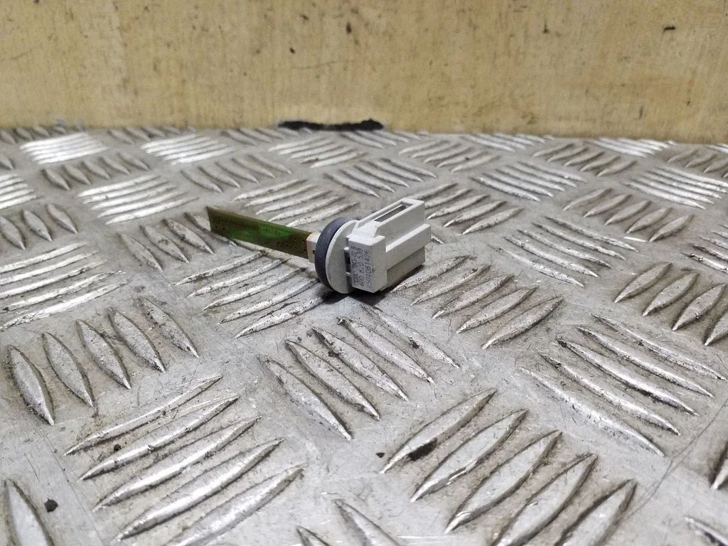 Interior temperature sensor 4B0820539