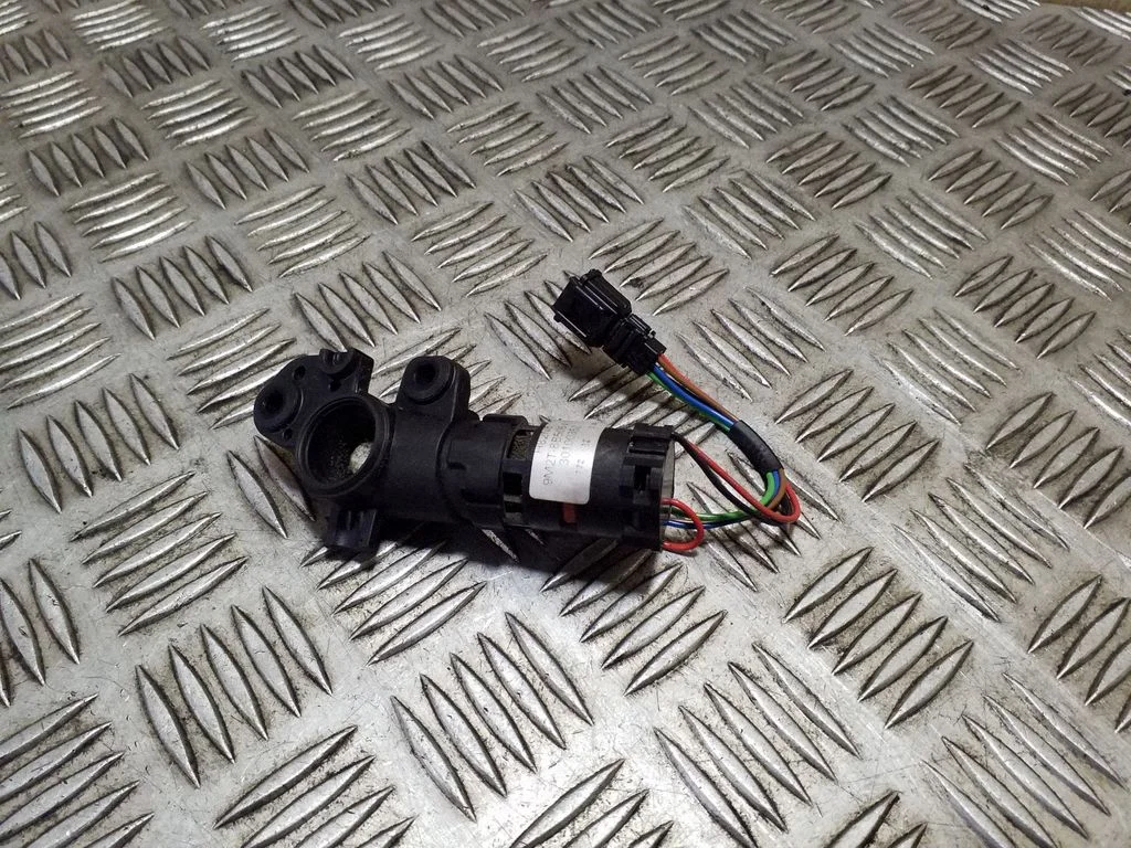 Salona temperatūras sensors 9M2T8B506AC
