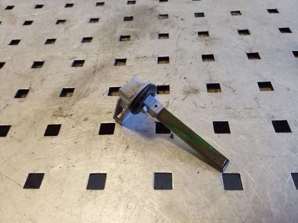 Salona temperatūras sensors 4B0820539