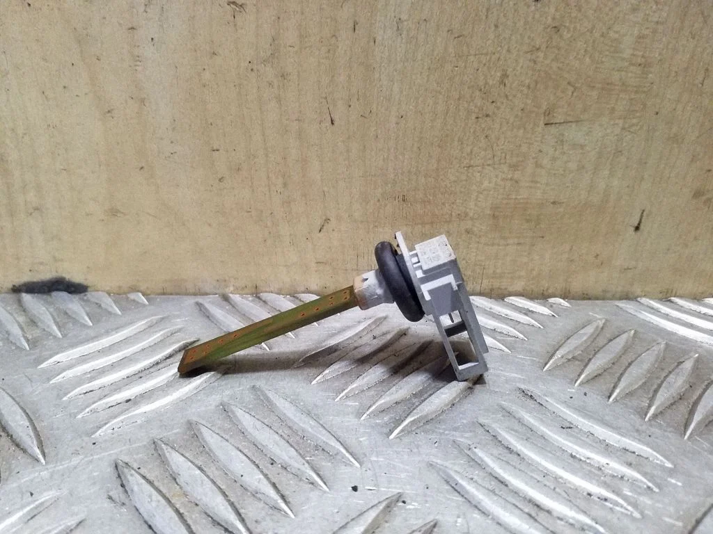 Salona temperatūras sensors 4B0820539
