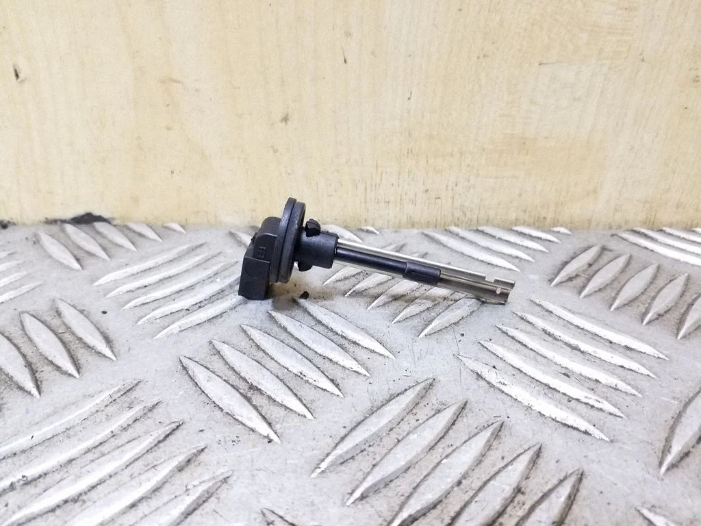Interior temperature sensor 6915391