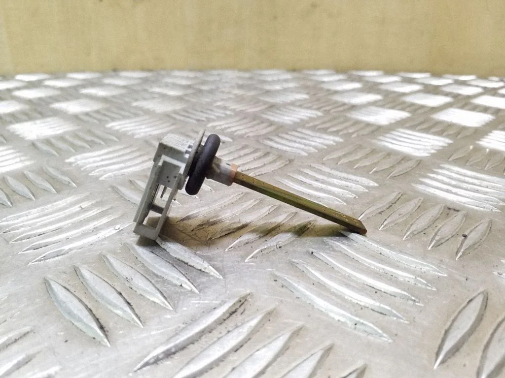 Salongi temperatuuri andur 4B0820539