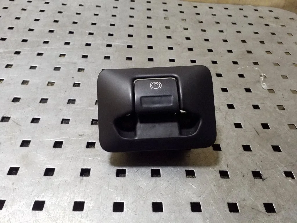 Hand parking brake switch – Volvo XC70 (2014-2016)
