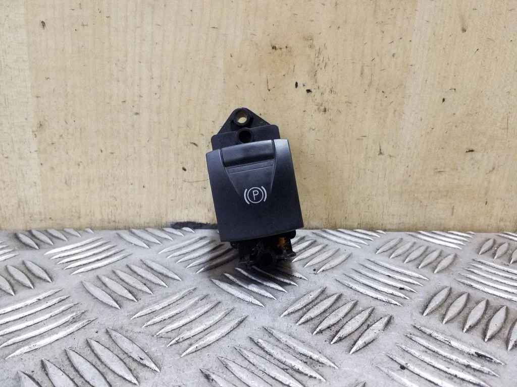Hand parking brake switch – Renault Scenic III - Grand scenic III (2009-2016)