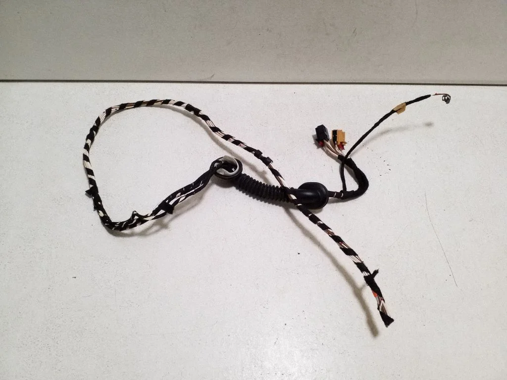 Tailgate/trunk wiring harness – left
