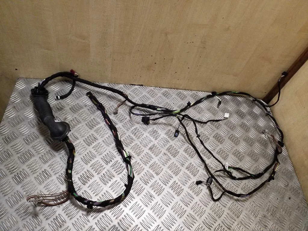 Tailgate/trunk wiring harness – left