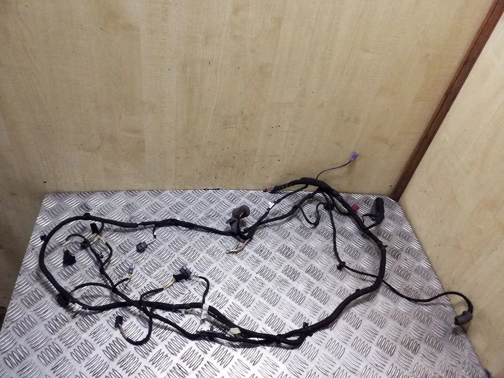 Tailgate/trunk wiring harness