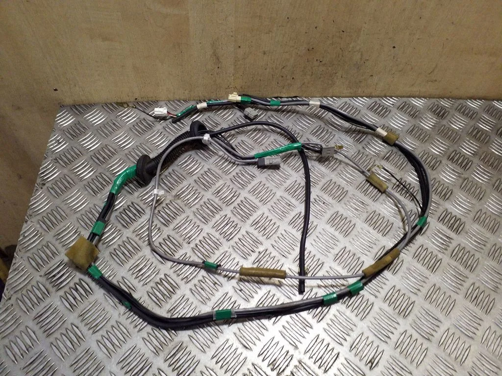 Tailgate/trunk wiring harness