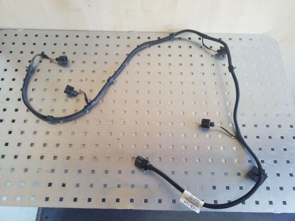 Parking sensor (PDC) wiring loom – Volkswagen Golf Plus (2005-2013)