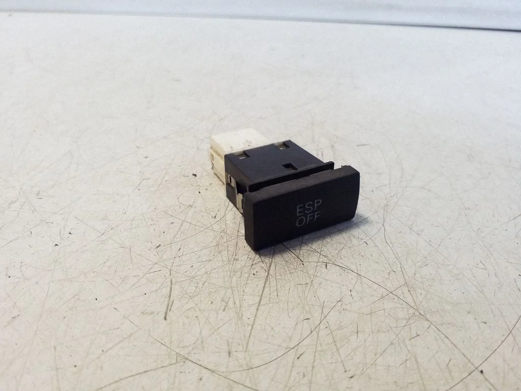 ESP (stabiilsussüsteemi) lüliti 4E0927134