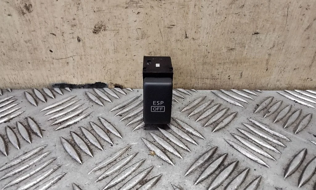 ESP (stability program) switch