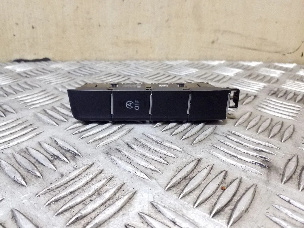 ESP (stabiilsussüsteemi) lüliti 3G0927137T