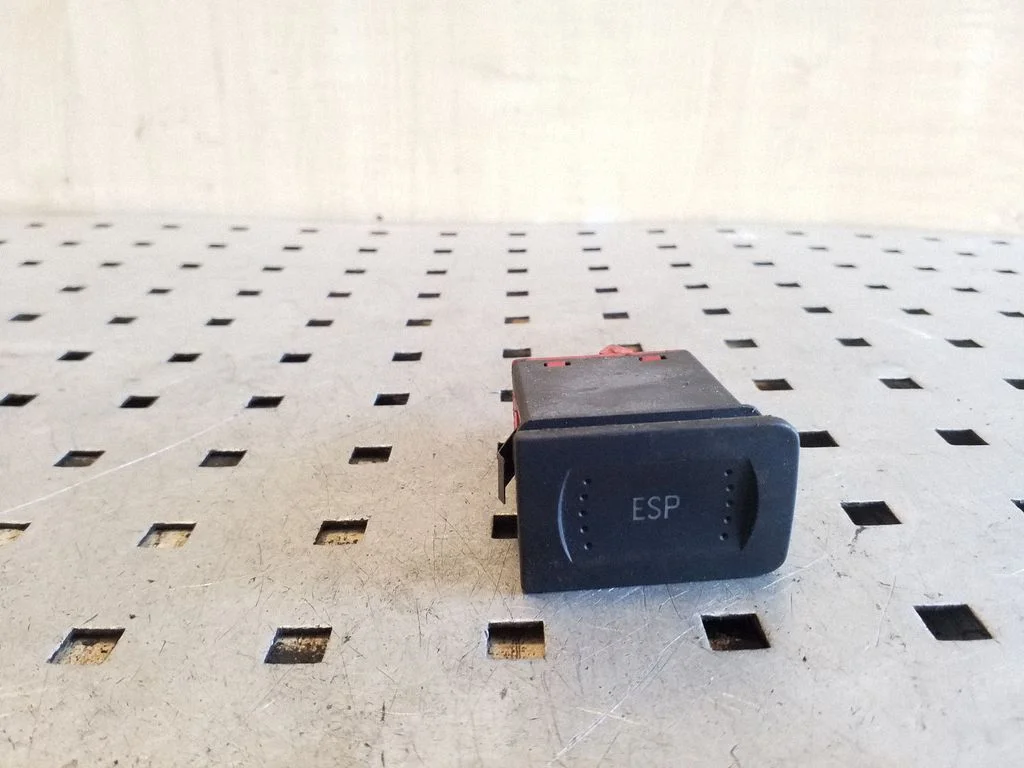 ESP (stabiilsussüsteemi) lüliti 1J0927134A