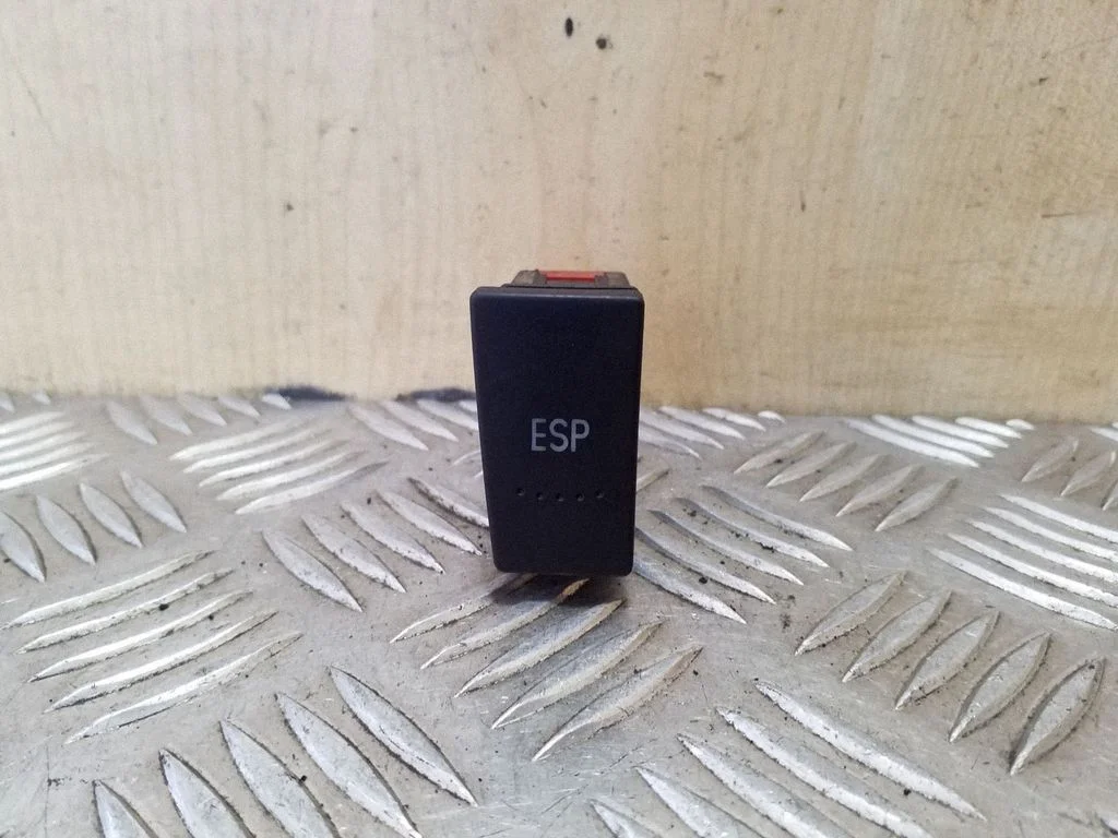 ESP (stabiilsussüsteemi) lüliti 7M3927134