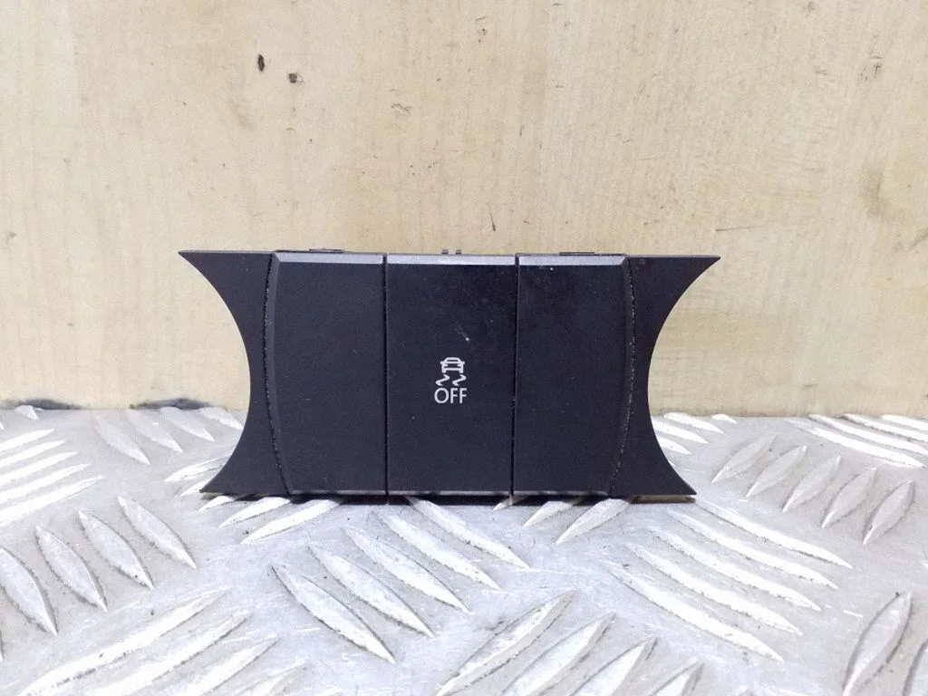 ESP (stabilitātes sistēmas) slēdzis 7P6927127