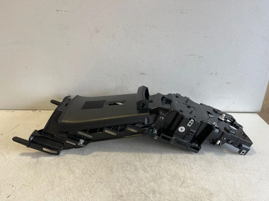 Muu keskkonsooli (tunneli) osa 9J1858403B