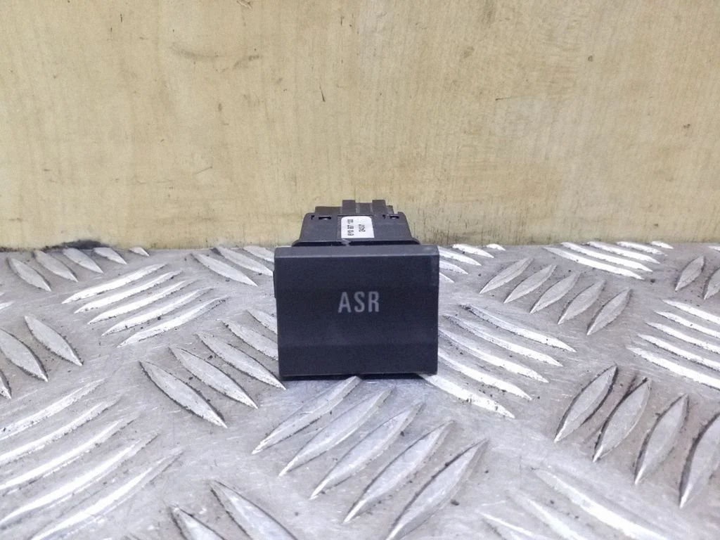 ESP (stability program) switch – Skoda Fabia Mk1 (6Y) (1999-2007)