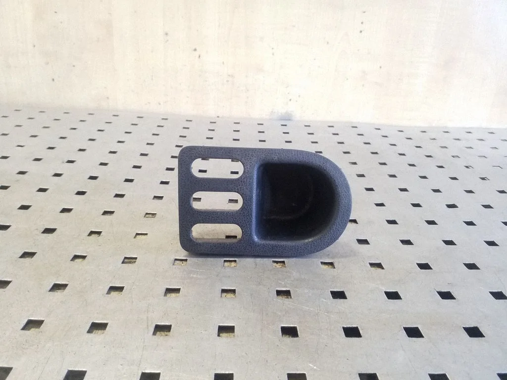 Muu keskkonsooli (tunneli) osa 96912BR01A