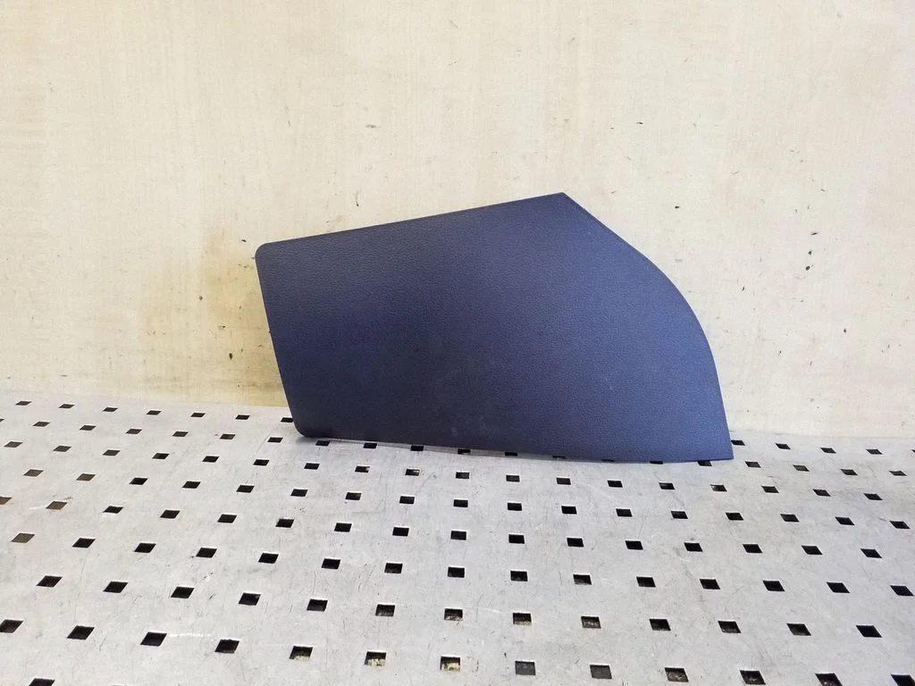 Muu keskkonsooli (tunneli) osa 84614J2000WK