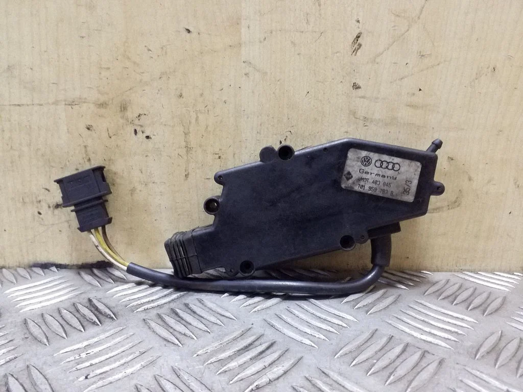 Central locking motor – Volkswagen Transporter - Caravelle T4 (1991-2003)