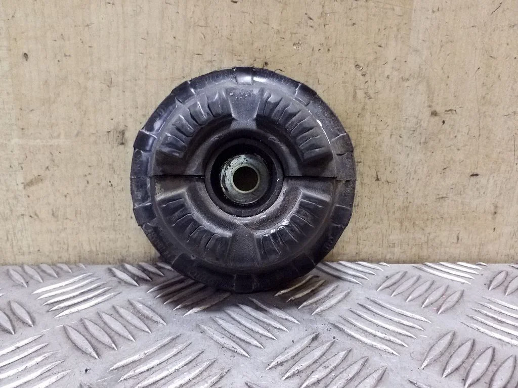 Muu esivedrustuse osa – Audi A4 Allroad B8 (2008-2016)