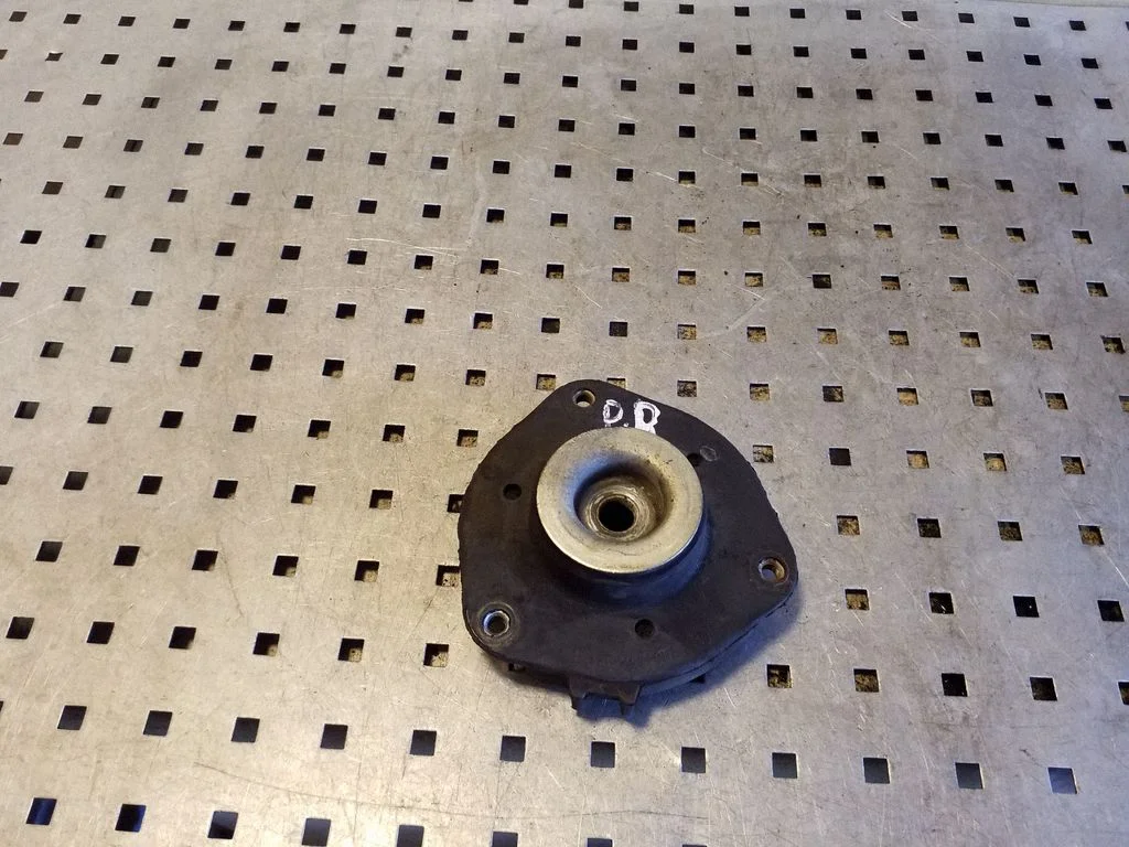 Other front suspension part 7N0412331