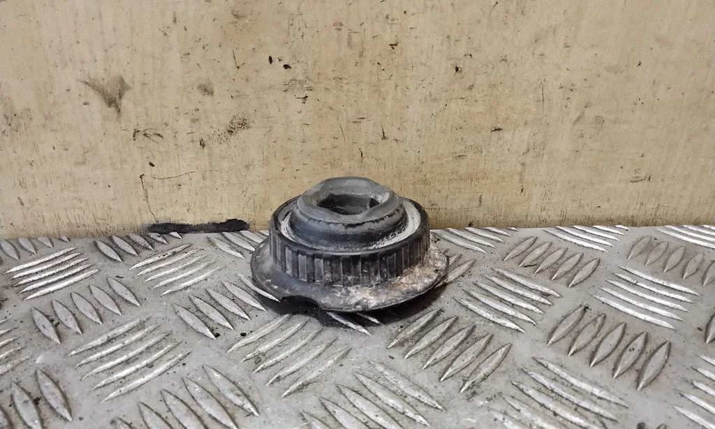 Other front suspension part 7L0412327