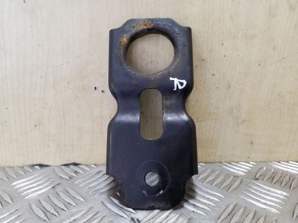 Other front suspension part – right