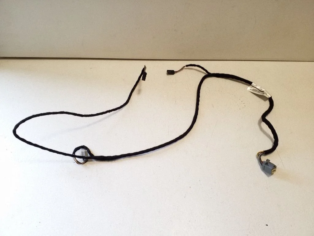 Muud juhtmed / juhtmestik AW9314A333CB