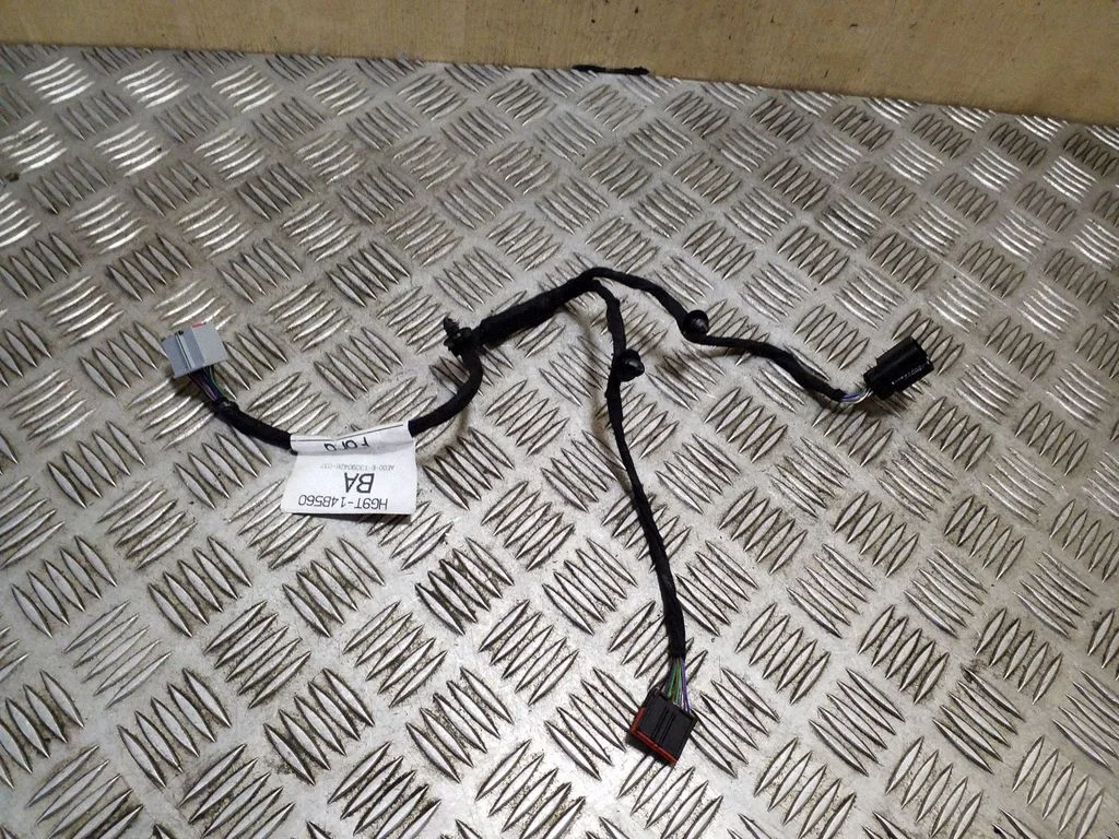 Citi vadi/instalācija HG9T14B560BA