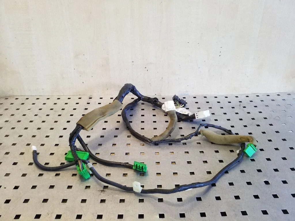Other wiring loom 81300SA000